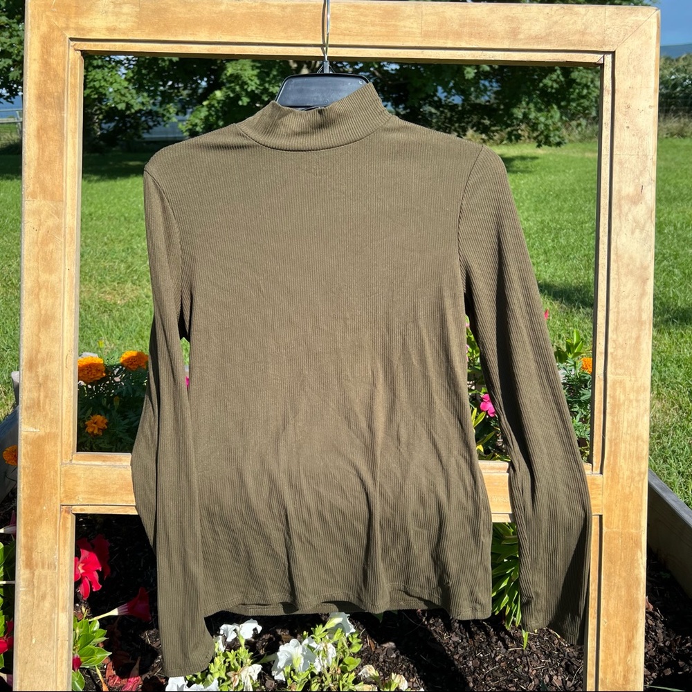 Green Long Sleeve Turtleneck